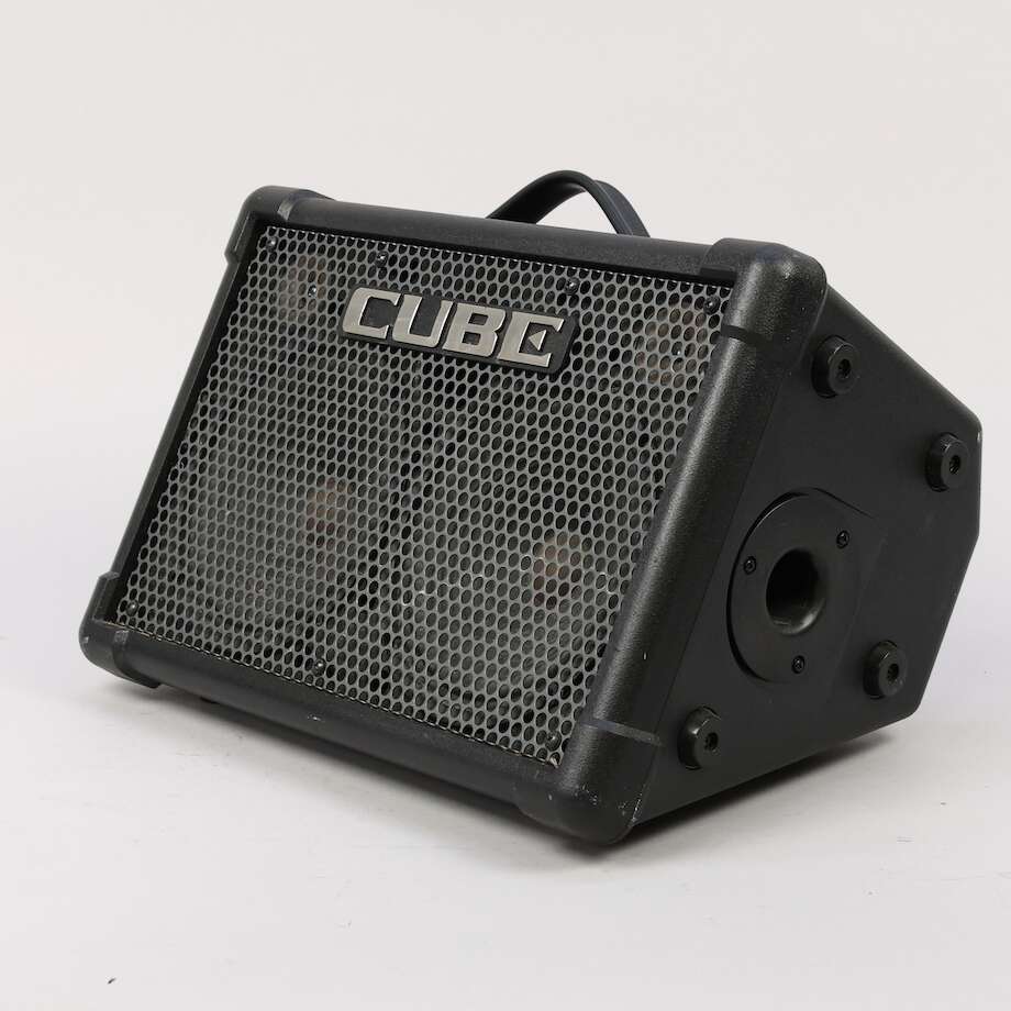 Roland CUBE Street