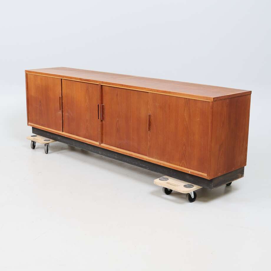Sideboard
